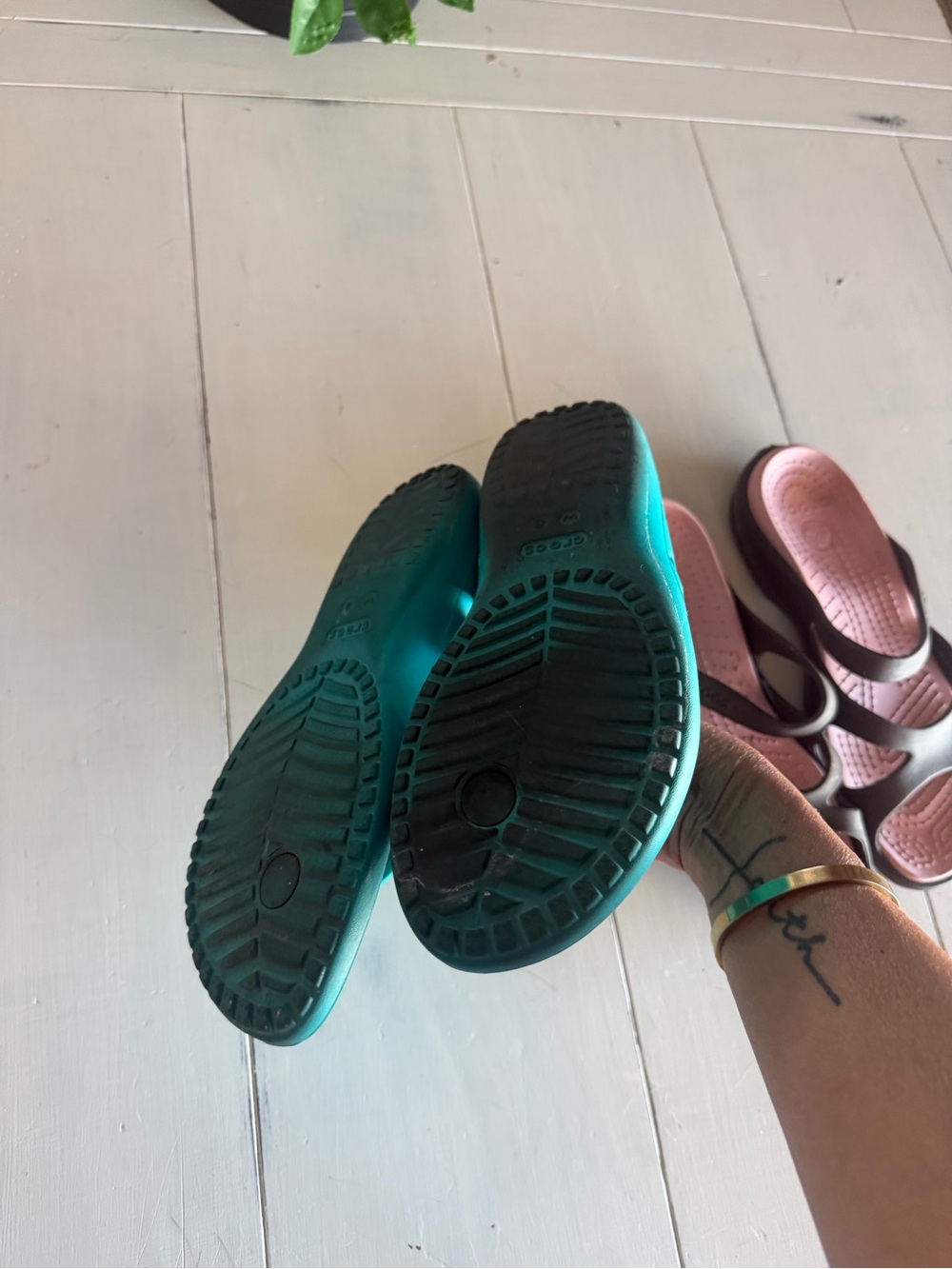 CROCS Teal Flip Flops and Black/Pink Slide Sandals Bundle - Picture 4 of 5